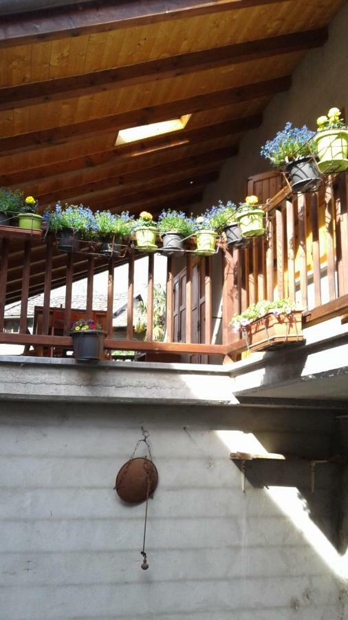 Martorey Cir 10 Verrès Екстериор снимка